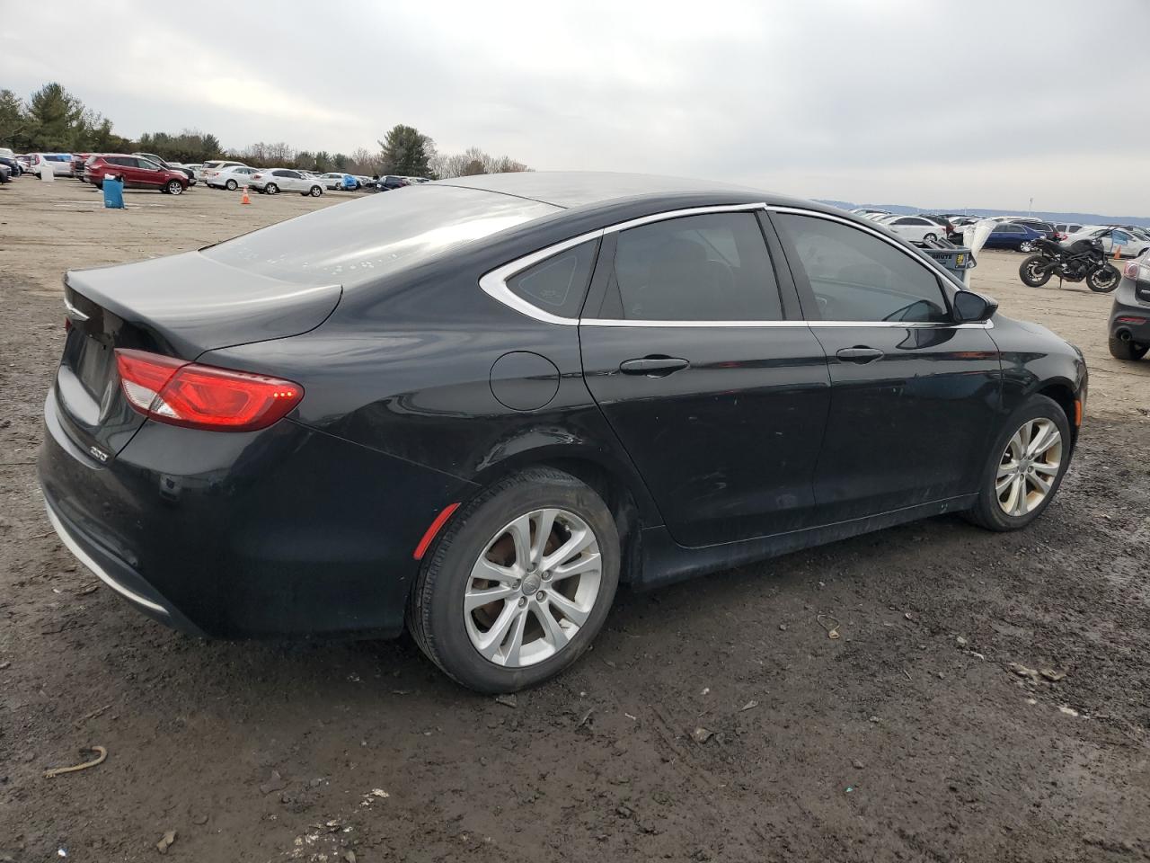2016 Chrysler 200 - Image 3