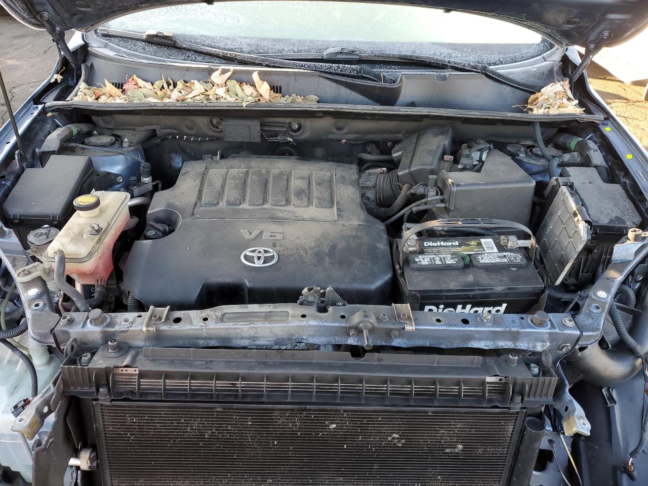 2010 Toyota RAV 4 - Image 13