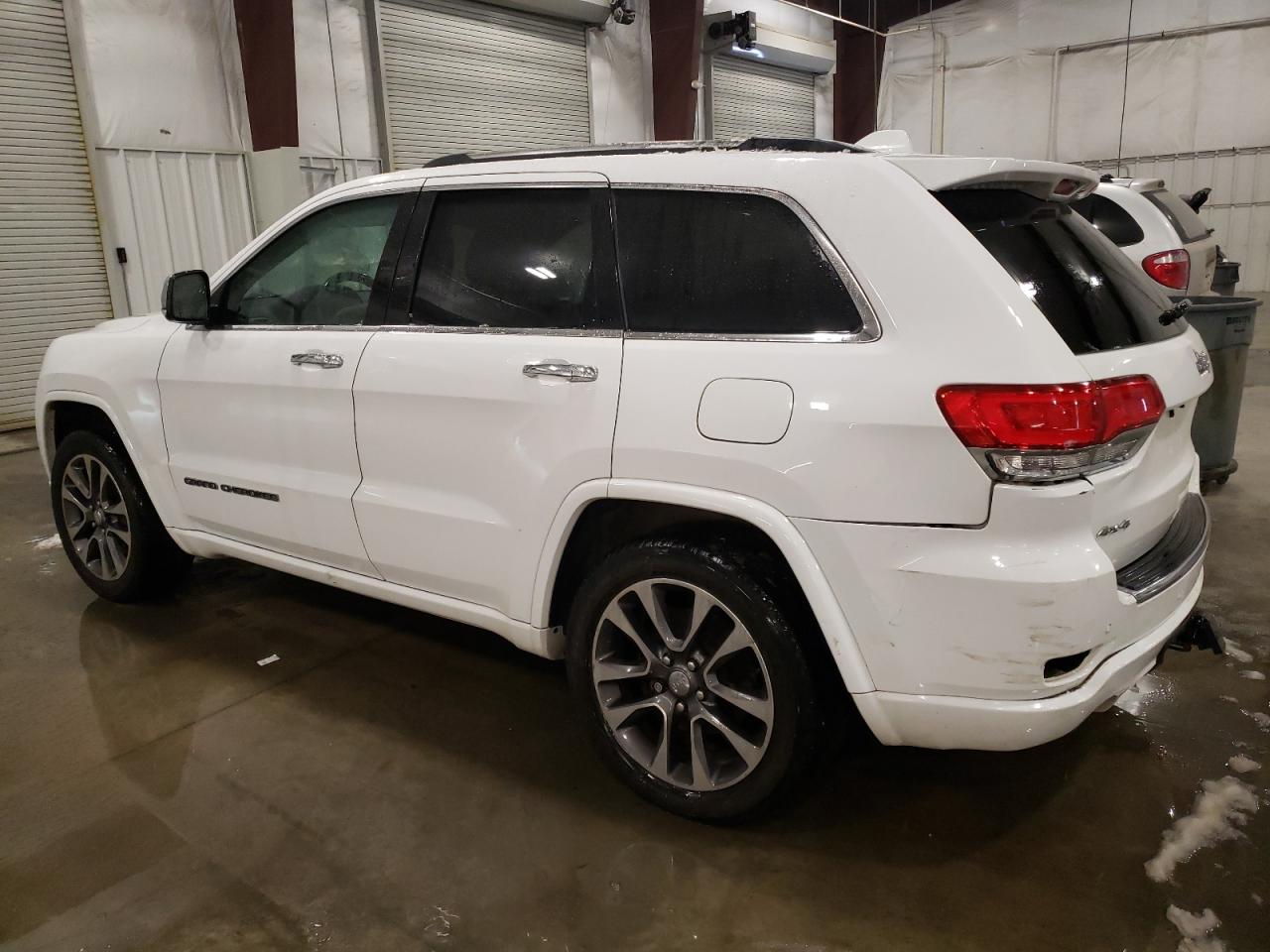2017 Jeep Grand Cherokee - Image 2