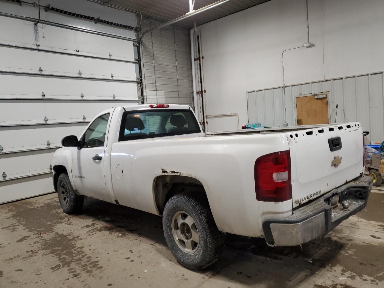2008 Chevrolet Silverado - Image 2