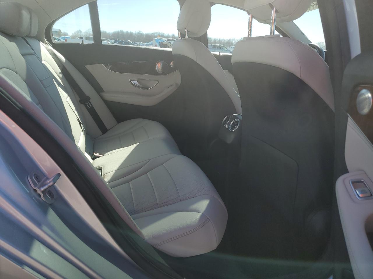 2015 Mercedes-Benz C-klasse - Image 10