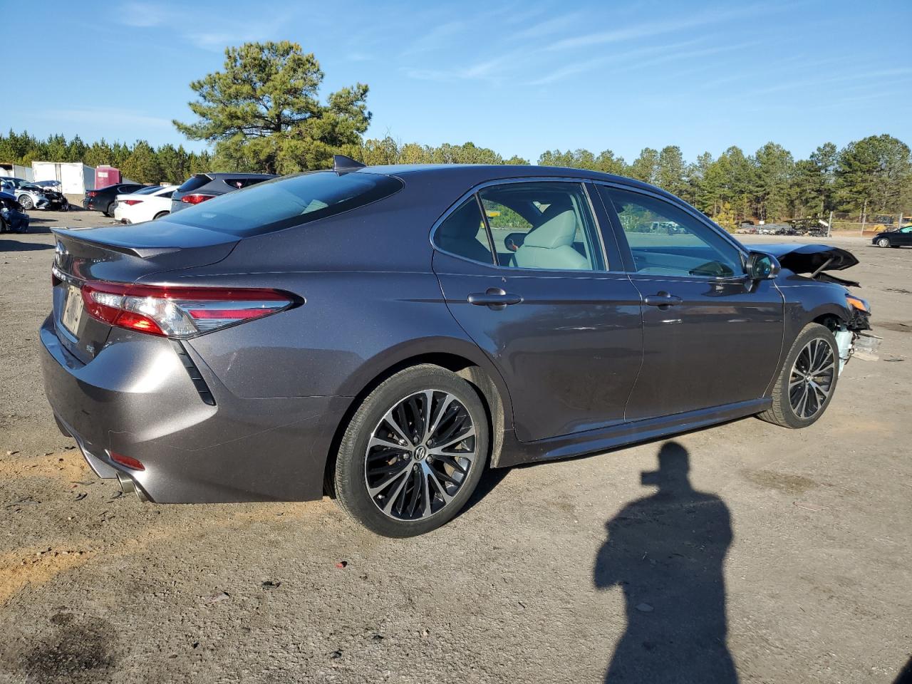 2018 Toyota Camry - Image 3