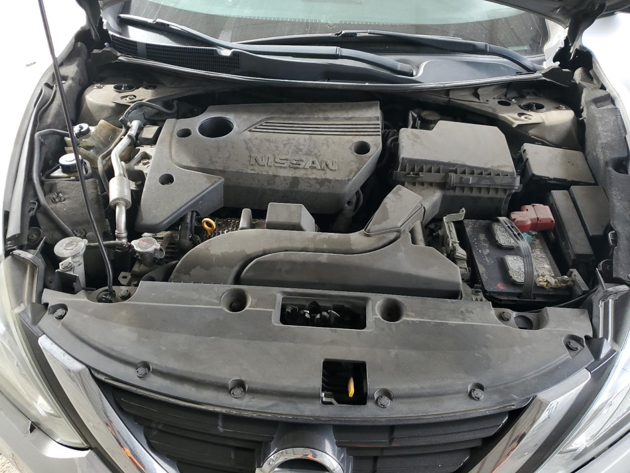 2016 Nissan Altima - Image 12