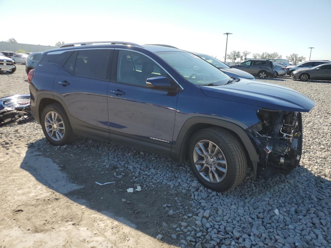 2022 GMC Terrain - Image 4
