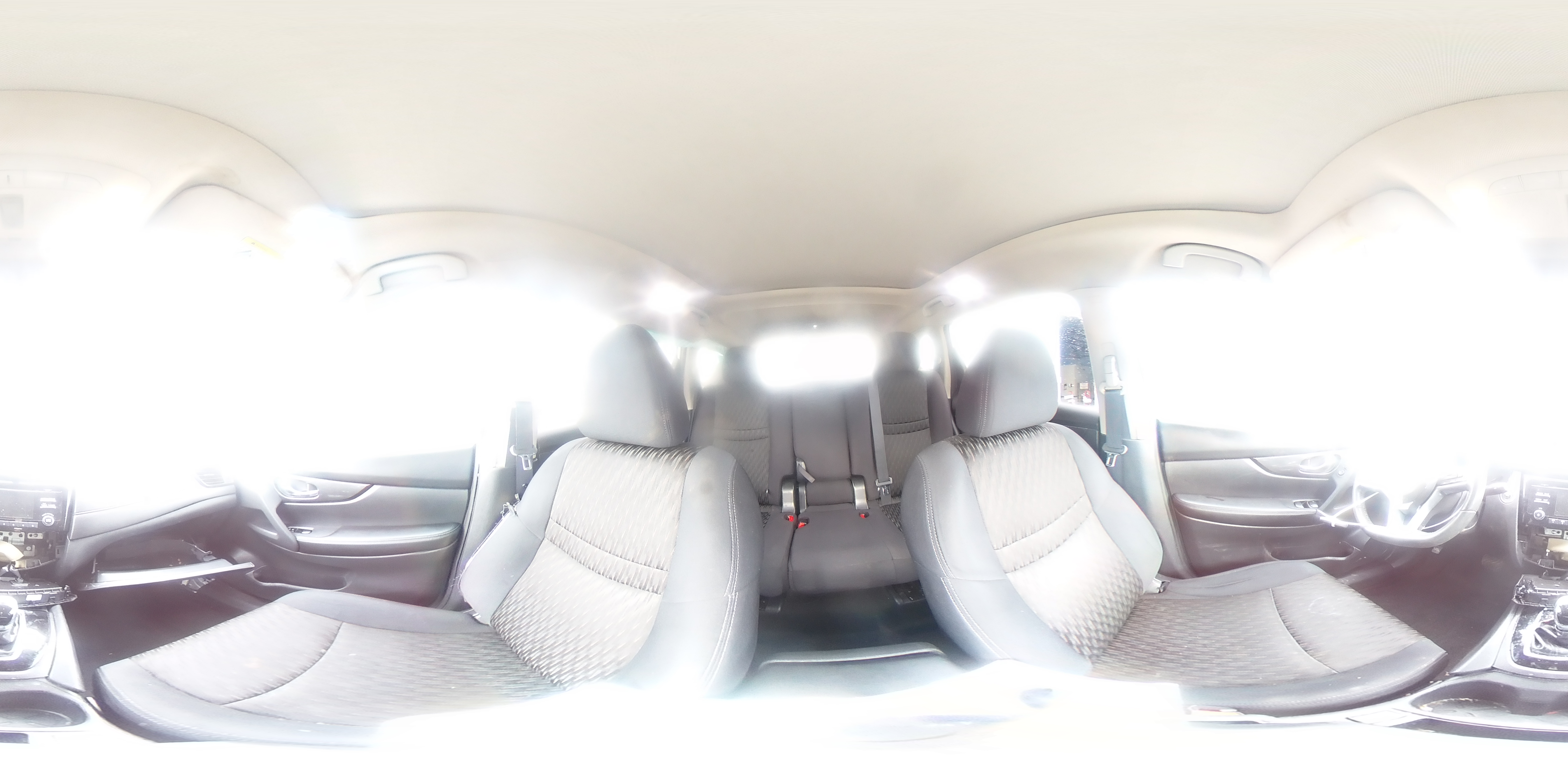 2017 Nissan Rogue - Image 14