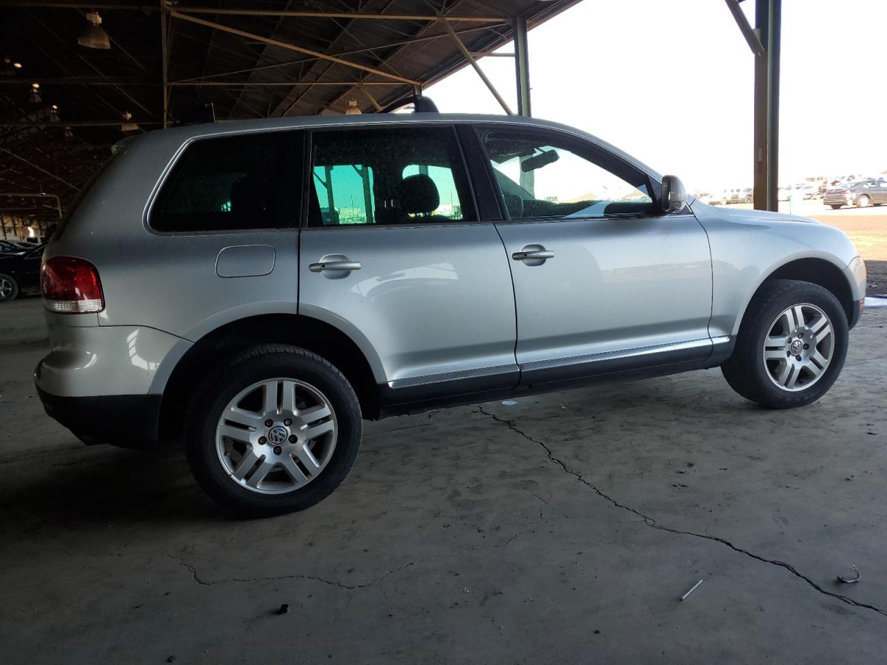 2006 Volkswagen Touareg - Image 3