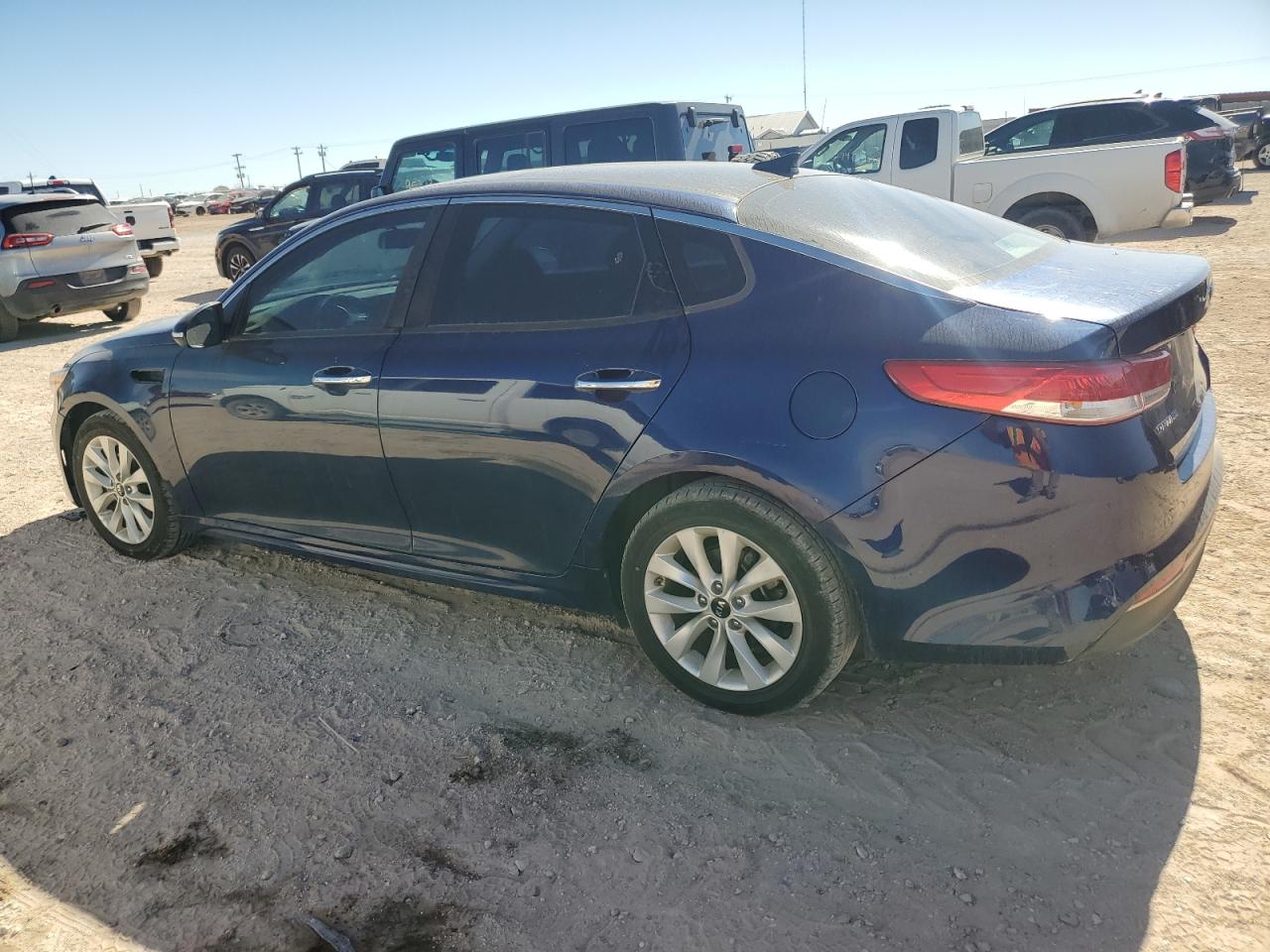 2016 Kia Optima - Image 2