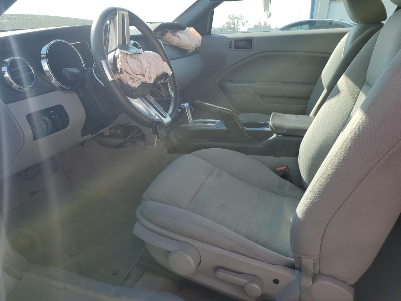 2007 Ford Mustang - Image 7