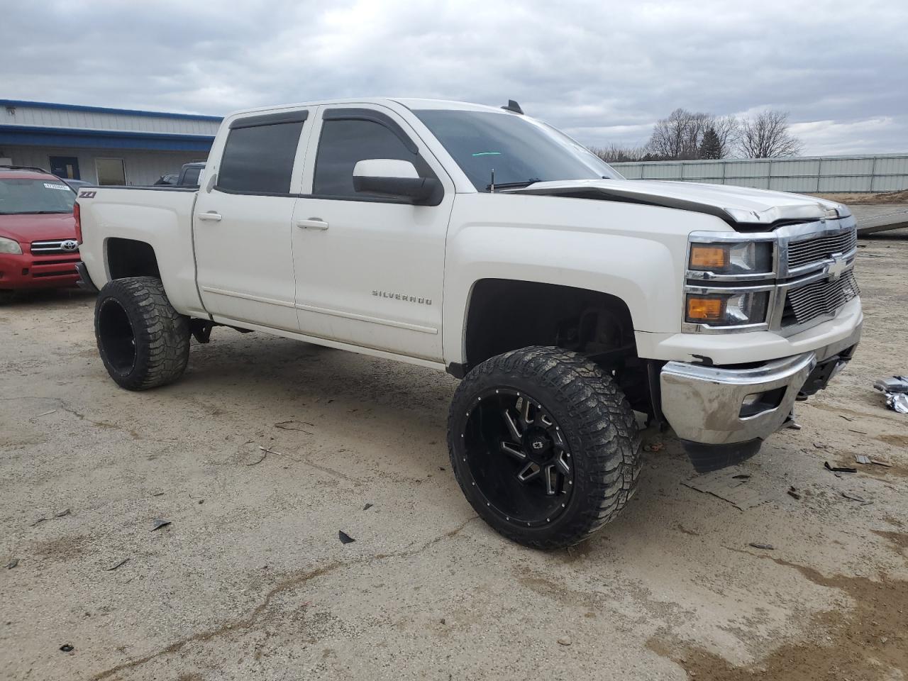 2015 Chevrolet Silverado - Image 4