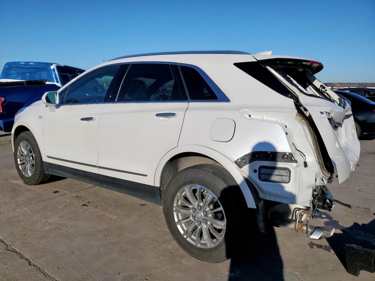 2018 Cadillac XT5 - Image 2