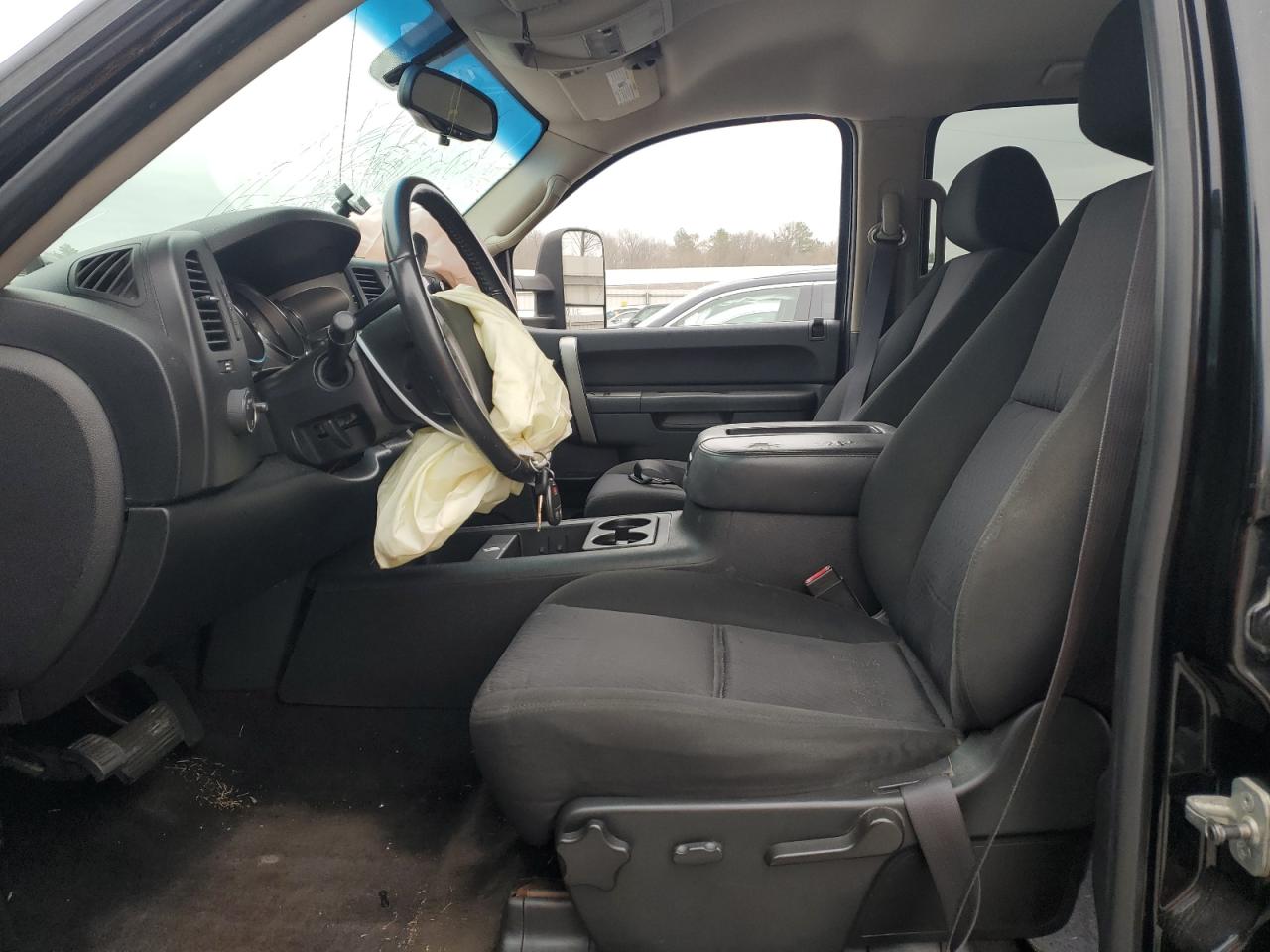 2010 Chevrolet Silverado - Image 7