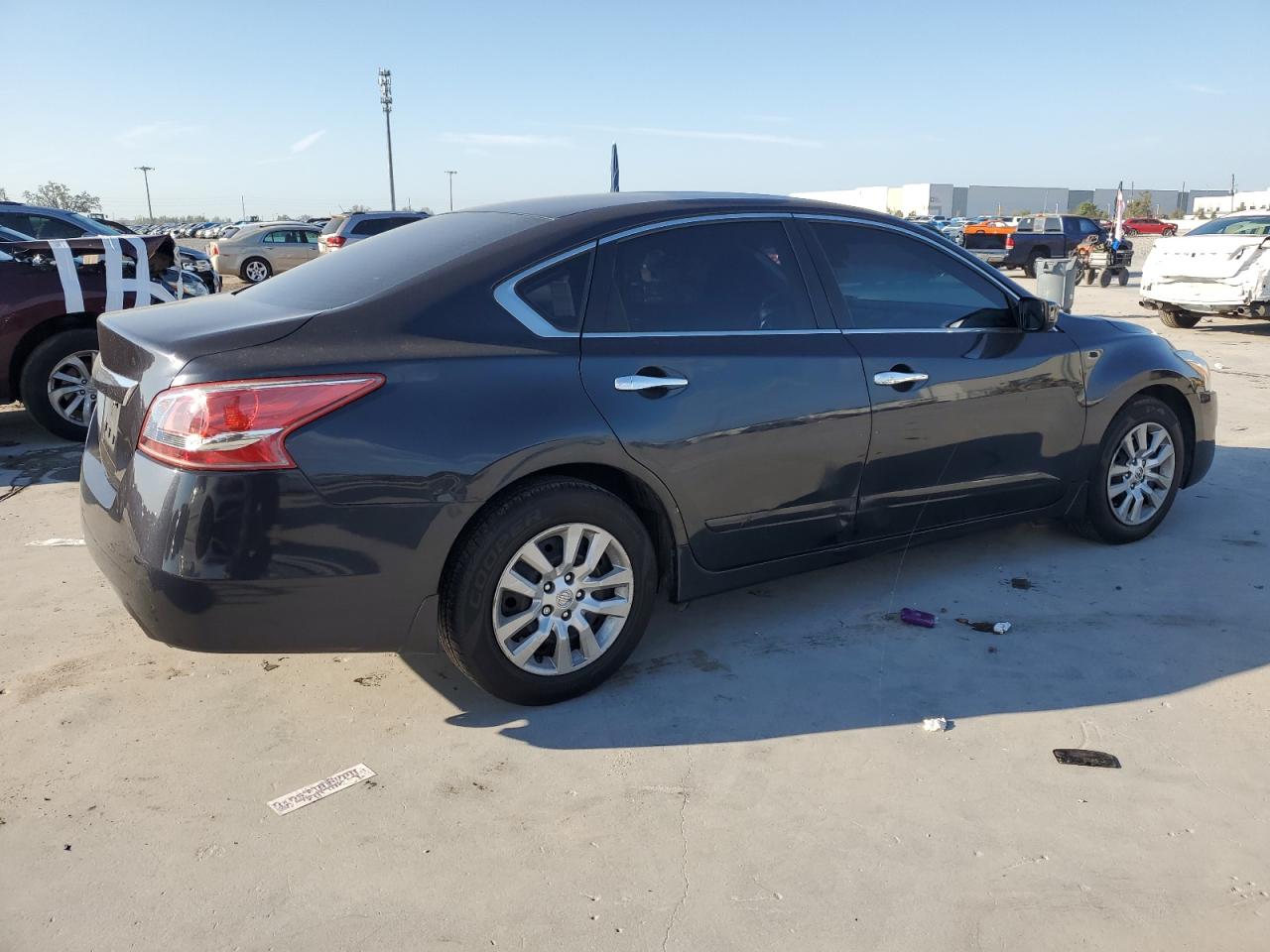 2013 Nissan Altima - Image 3