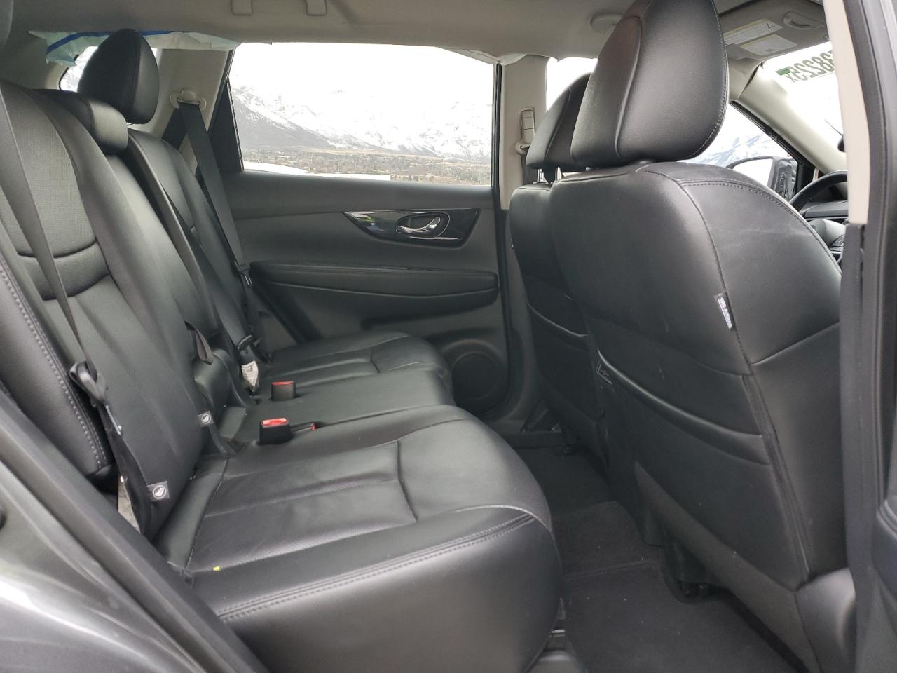 2019 Nissan Rogue - Image 10