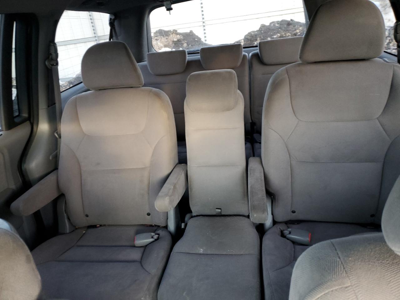 2008 Honda Odyssey - Image 10
