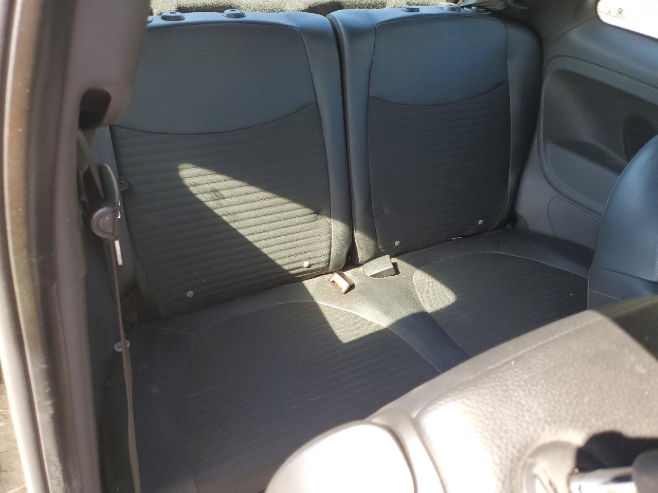 2015 Fiat 500 - Image 10