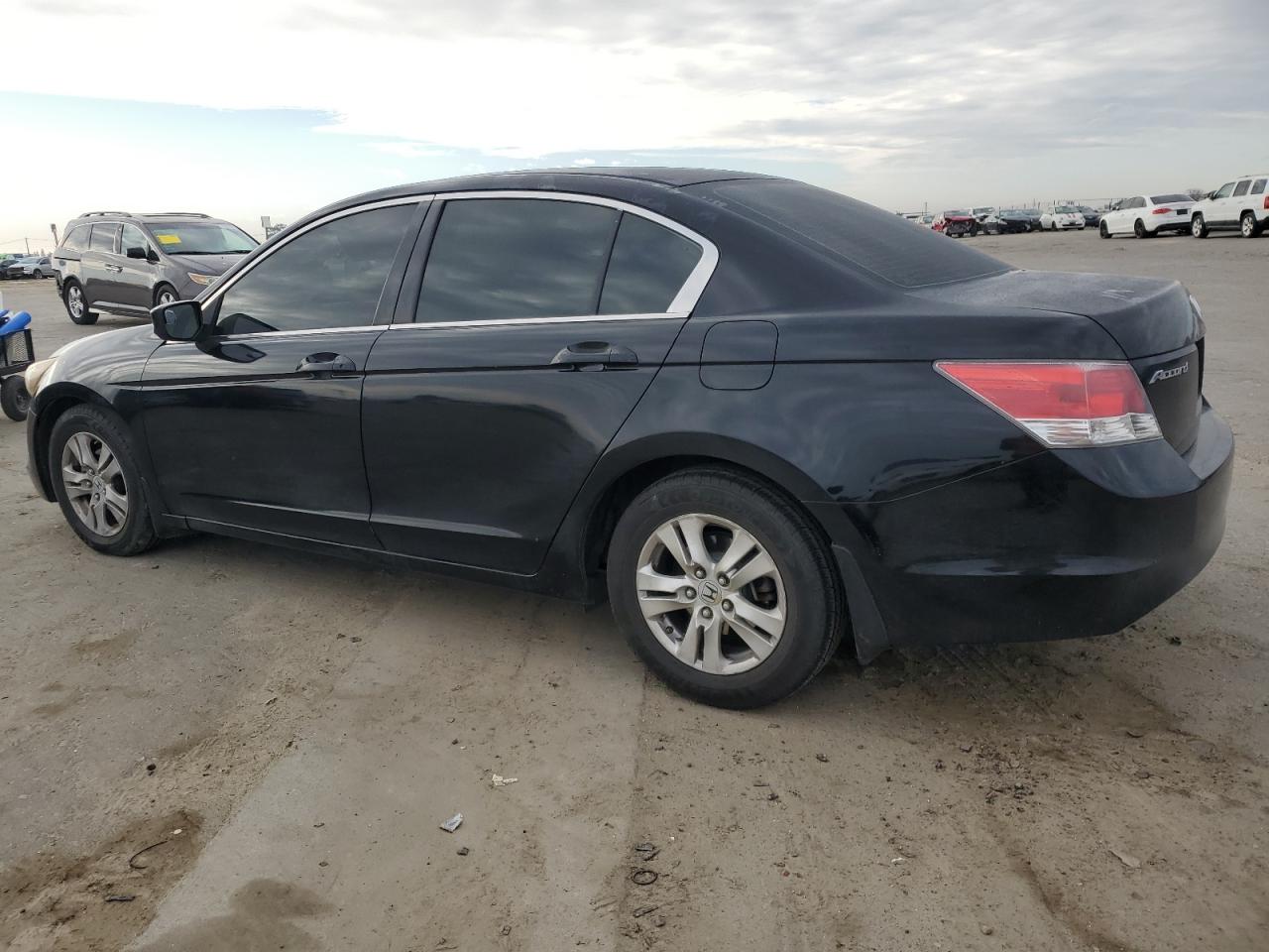 2009 Honda Accord - Image 2