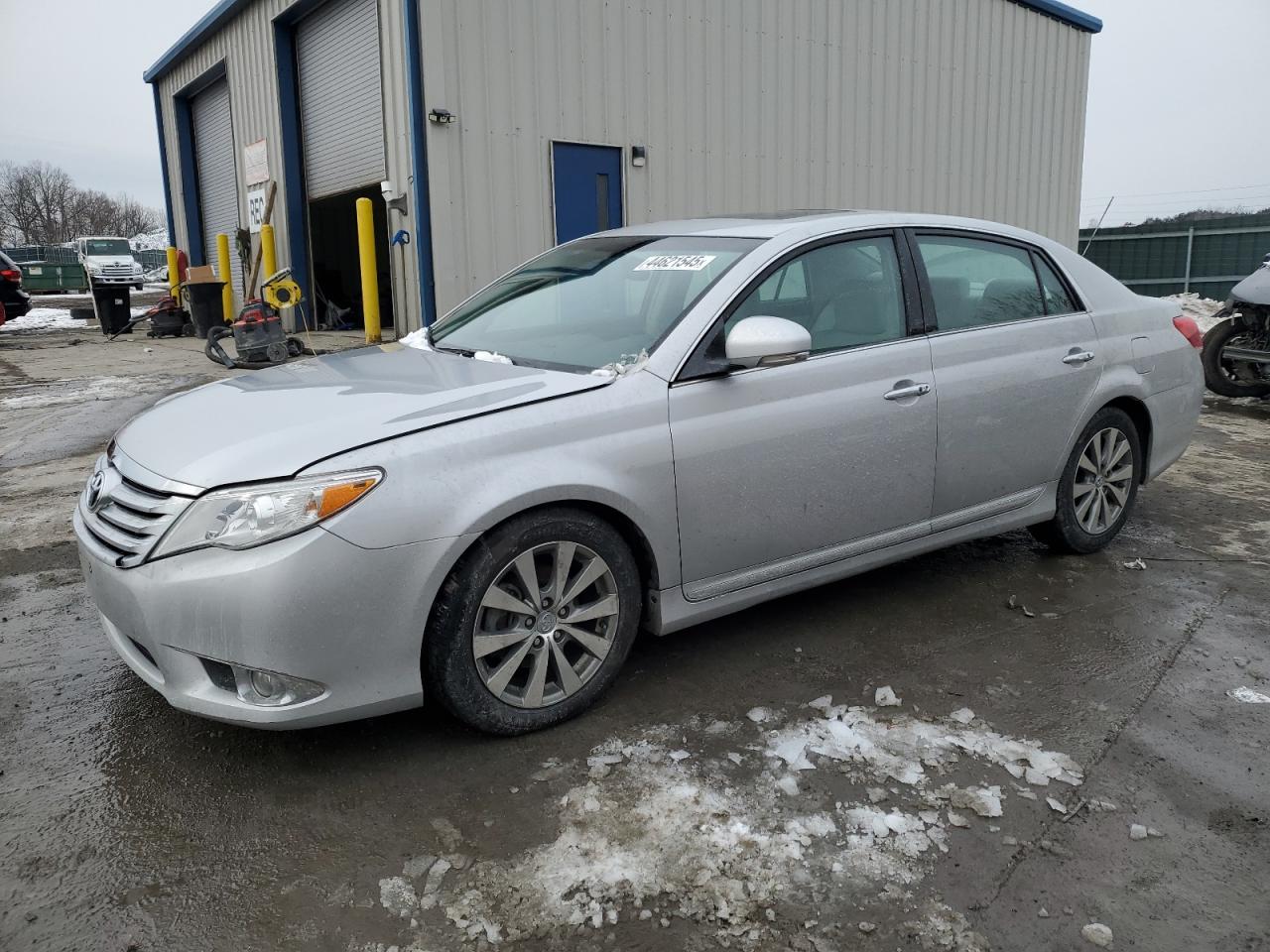 2011 Toyota Avalon - Image 1