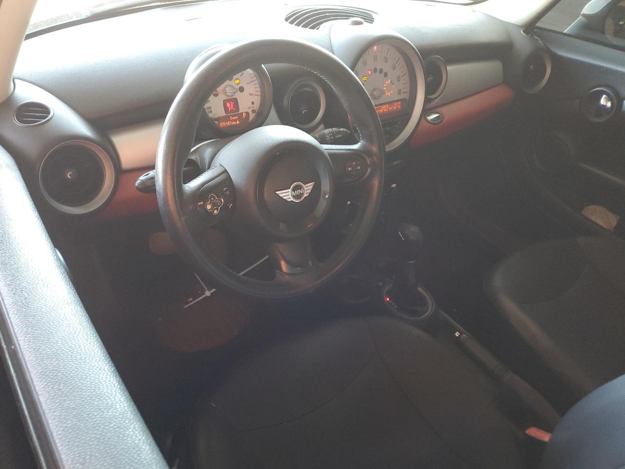 2011 MINI Cooper - Image 8