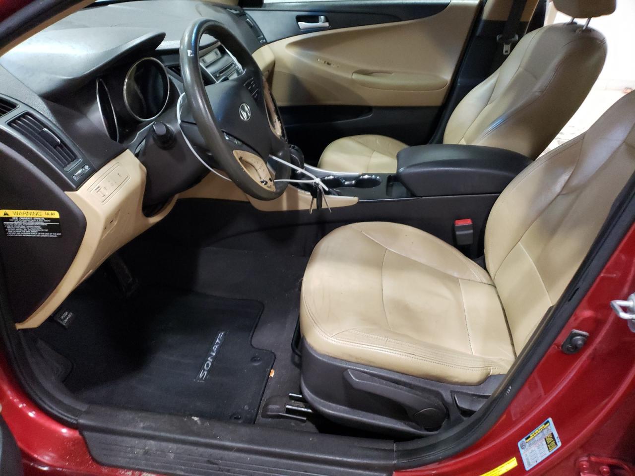 2012 Hyundai Sonata - Image 7