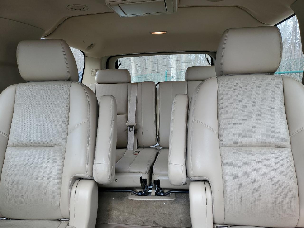 2013 GMC Yukon - Image 10