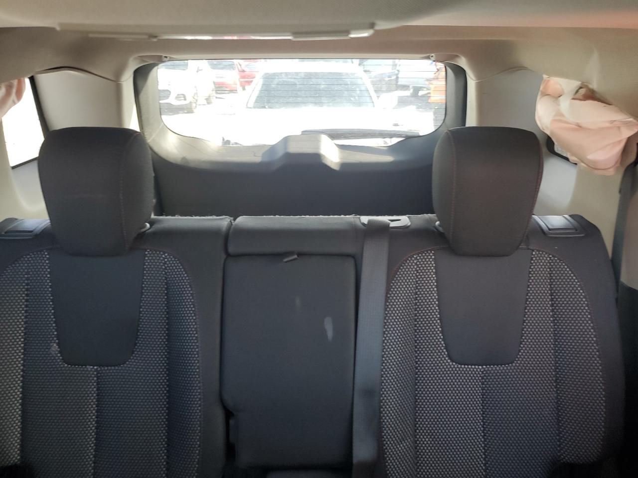 2015 GMC Terrain - Image 10