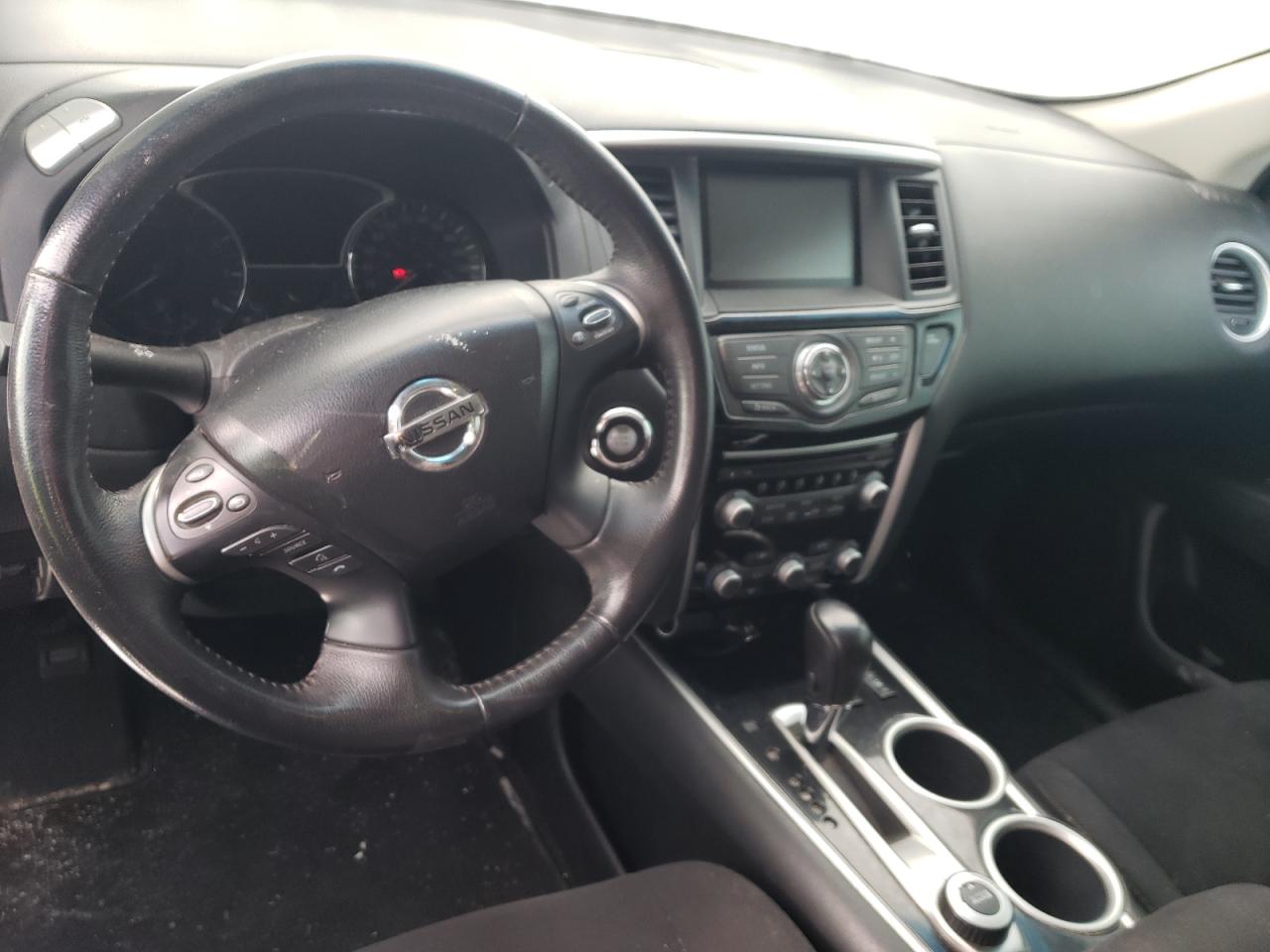 2014 Nissan Pathfinder - Image 8