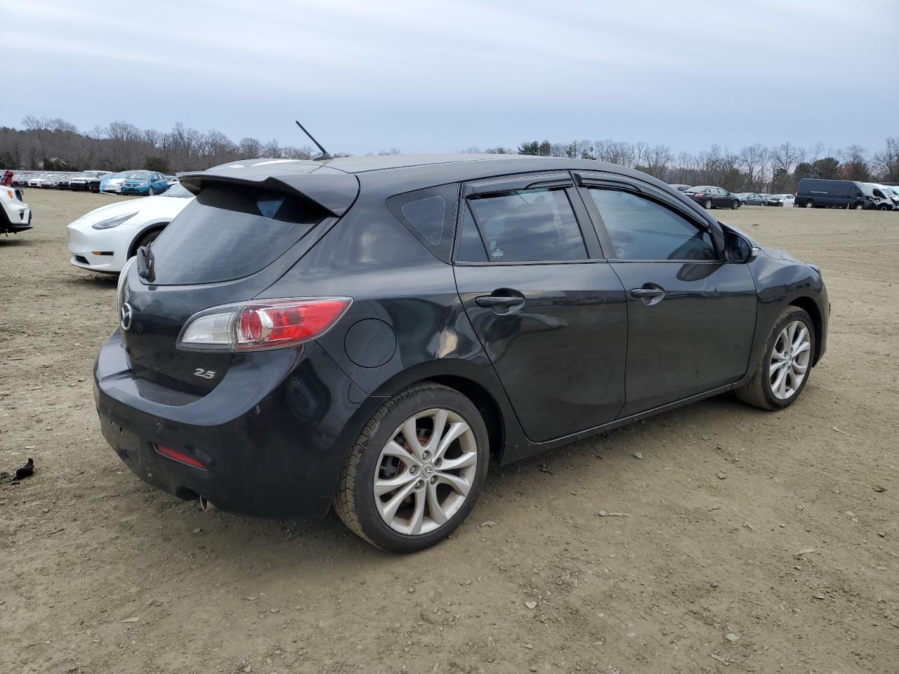 2010 Mazda 3 - Image 3