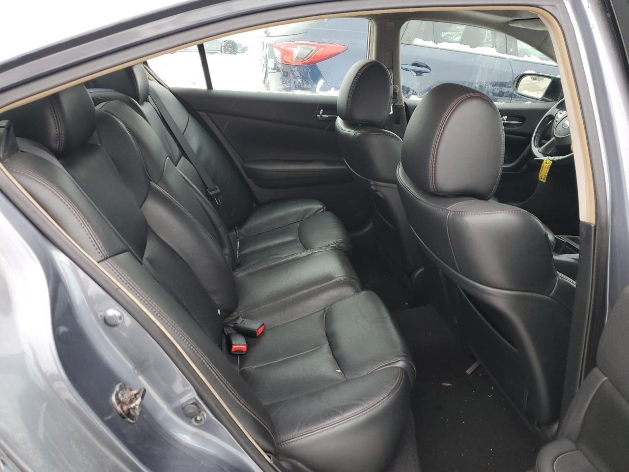 2010 Nissan Maxima - Image 10