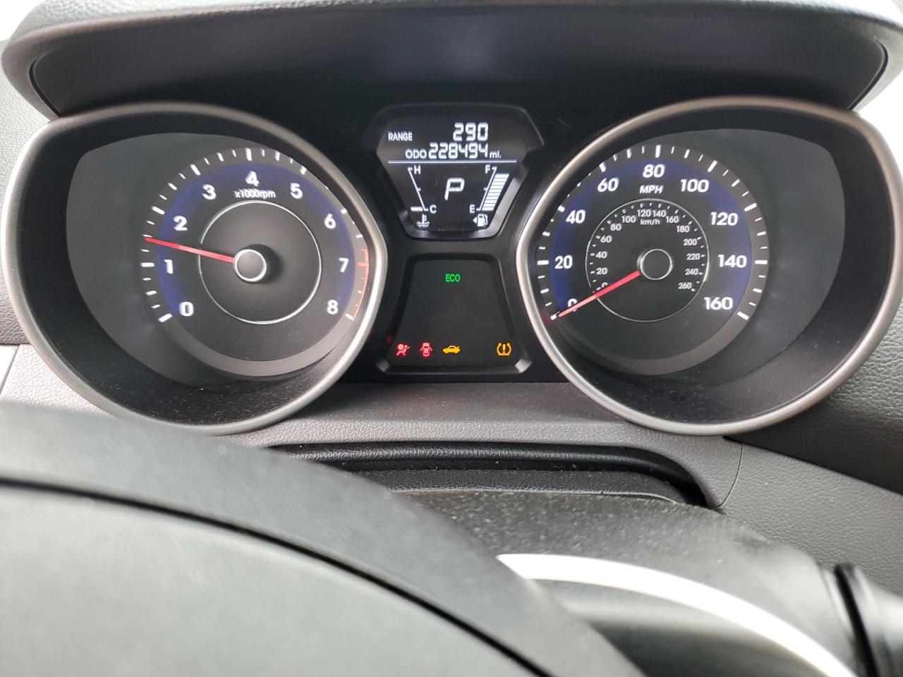 2013 Hyundai Elantra - Image 9