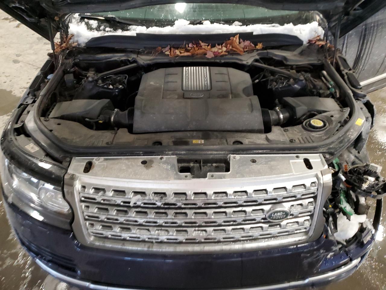 2015 Land Rover Range Rover - Image 12