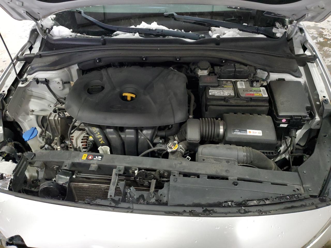 2018 Hyundai Elantra - Image 13