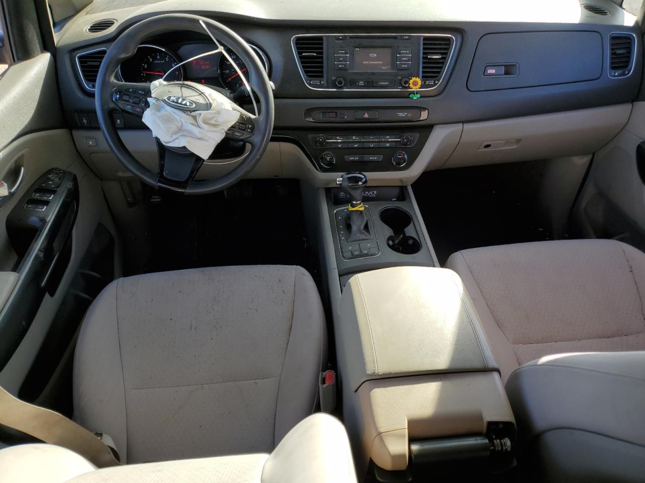 2016 Kia Sedona - Image 8
