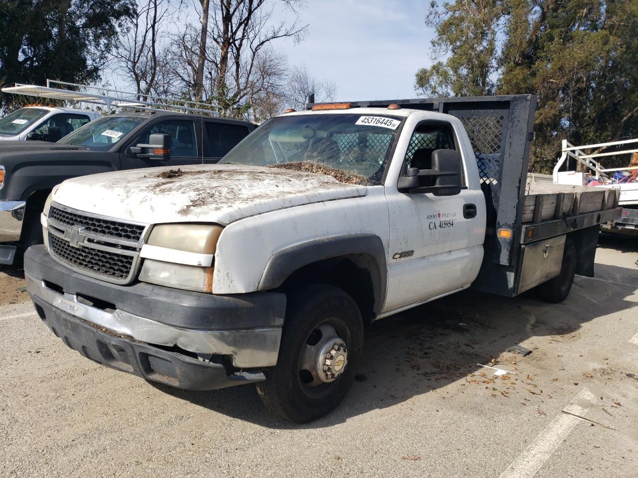 2006 Chevrolet Silverado C3500 for Sale in Van Nuys, CA - Front End