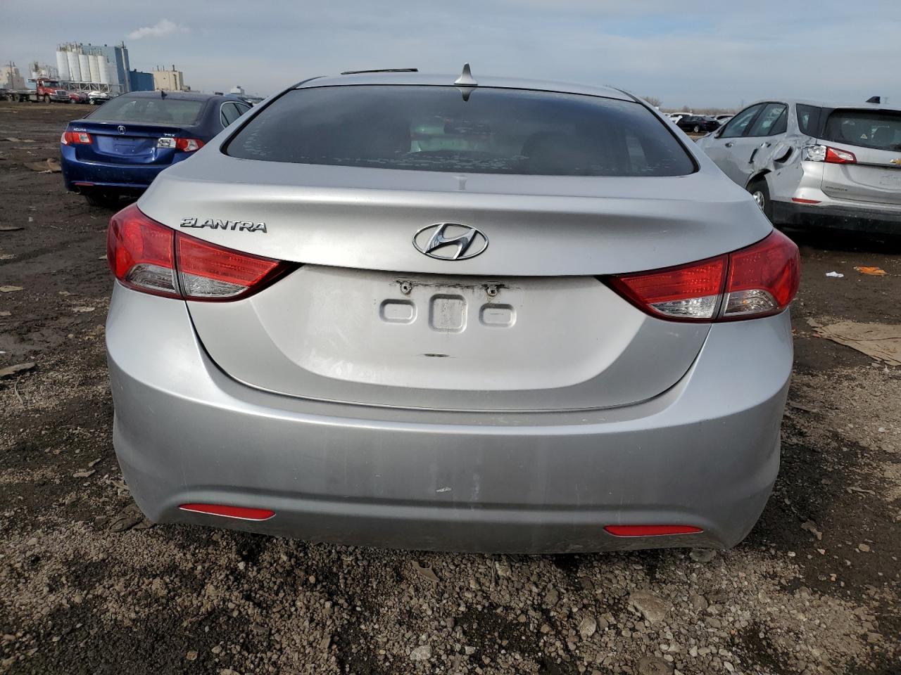 2013 Hyundai Elantra - Image 6