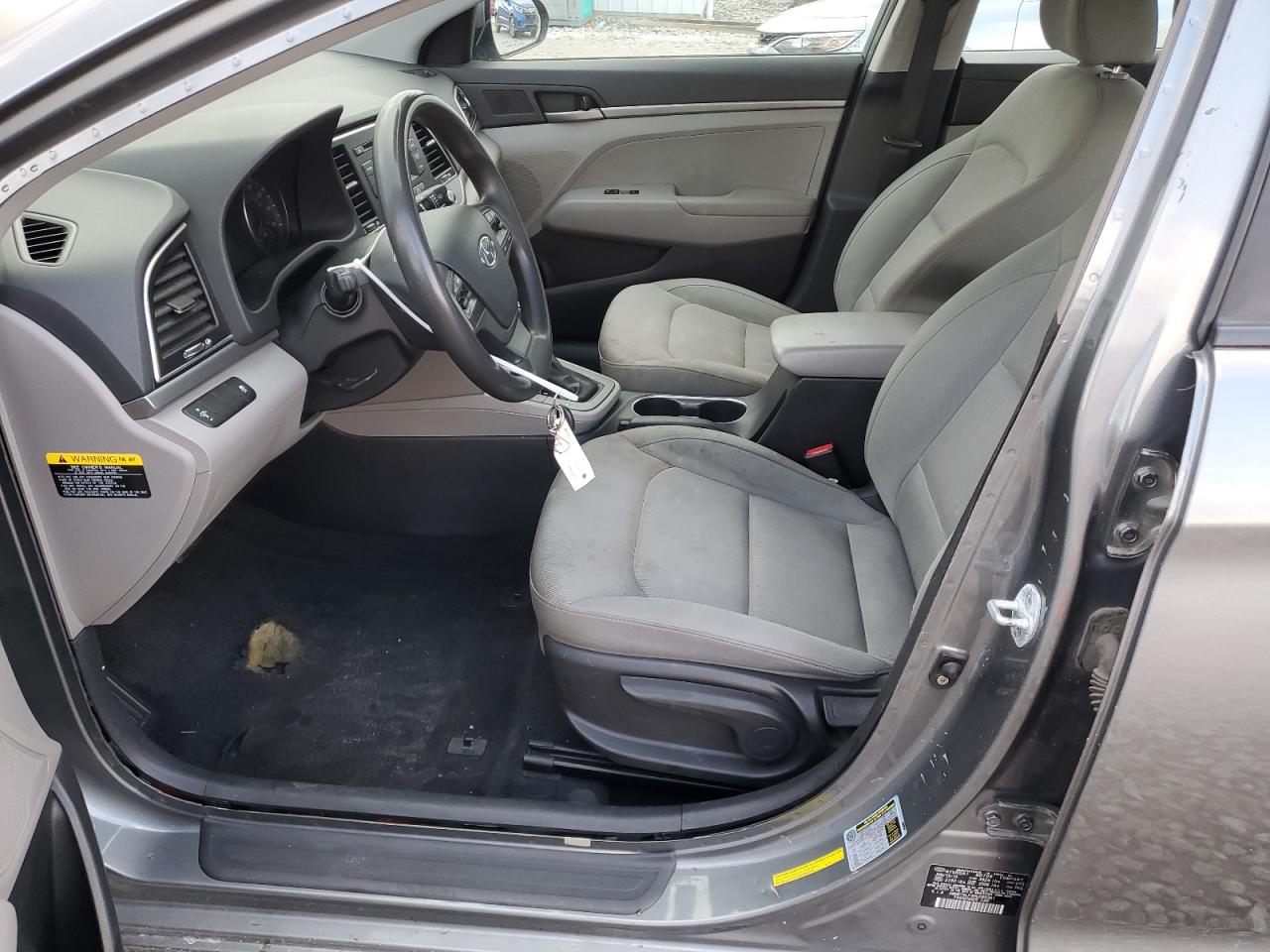 2017 Hyundai Elantra - Image 7