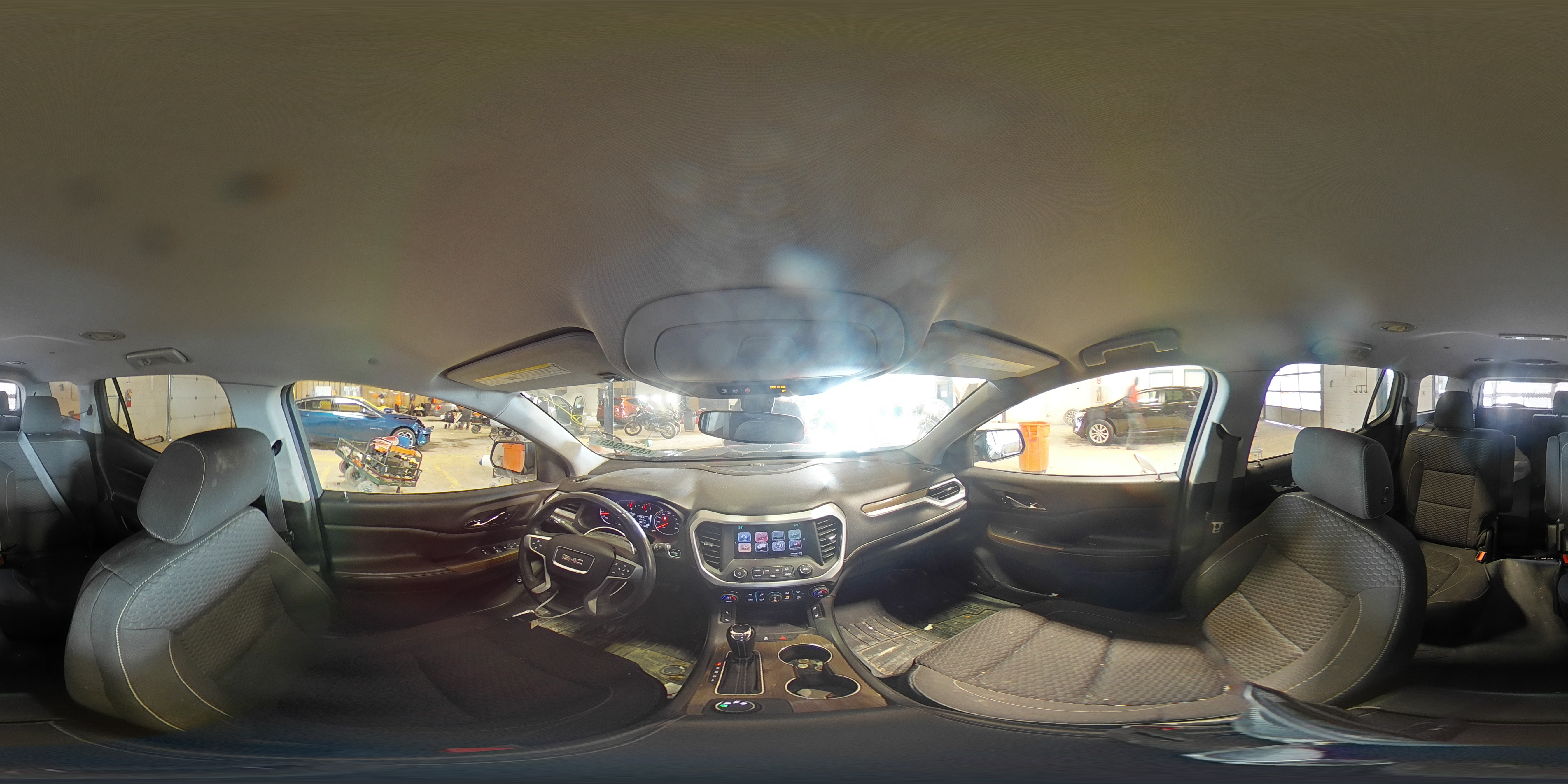 2017 GMC Acadia - Image 14