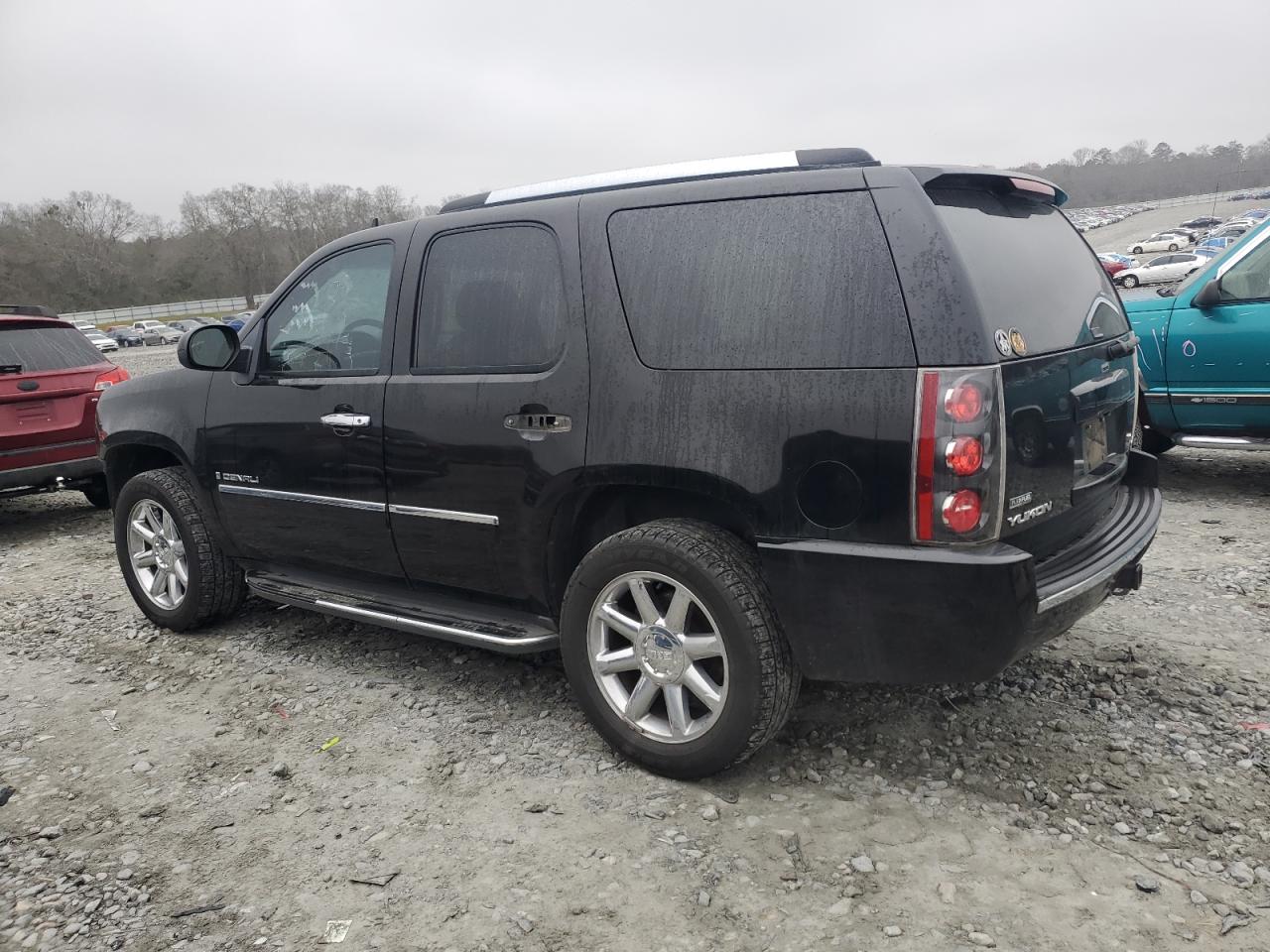 2009 GMC Yukon - Image 2