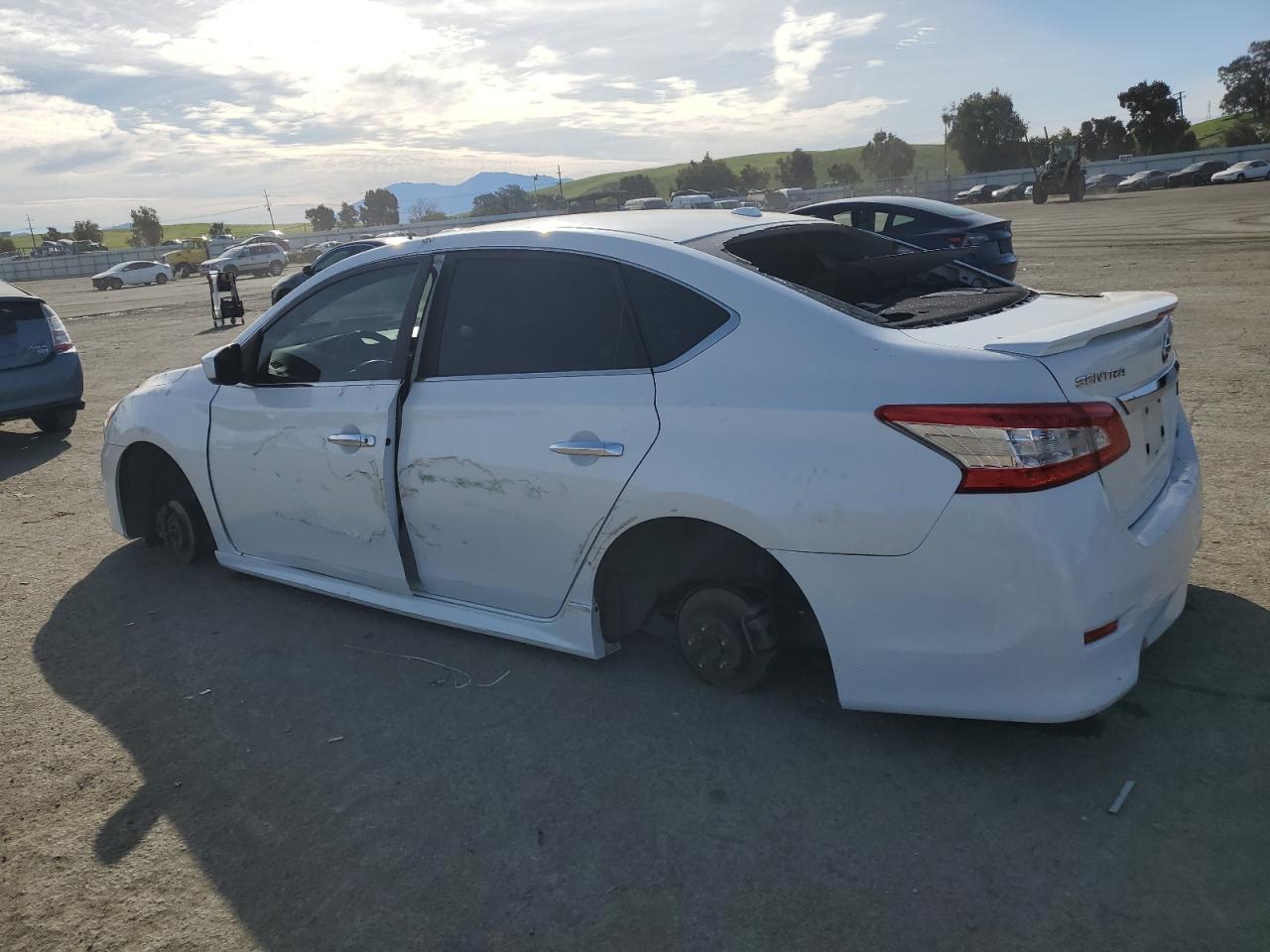 2013 Nissan Sentra - Image 2