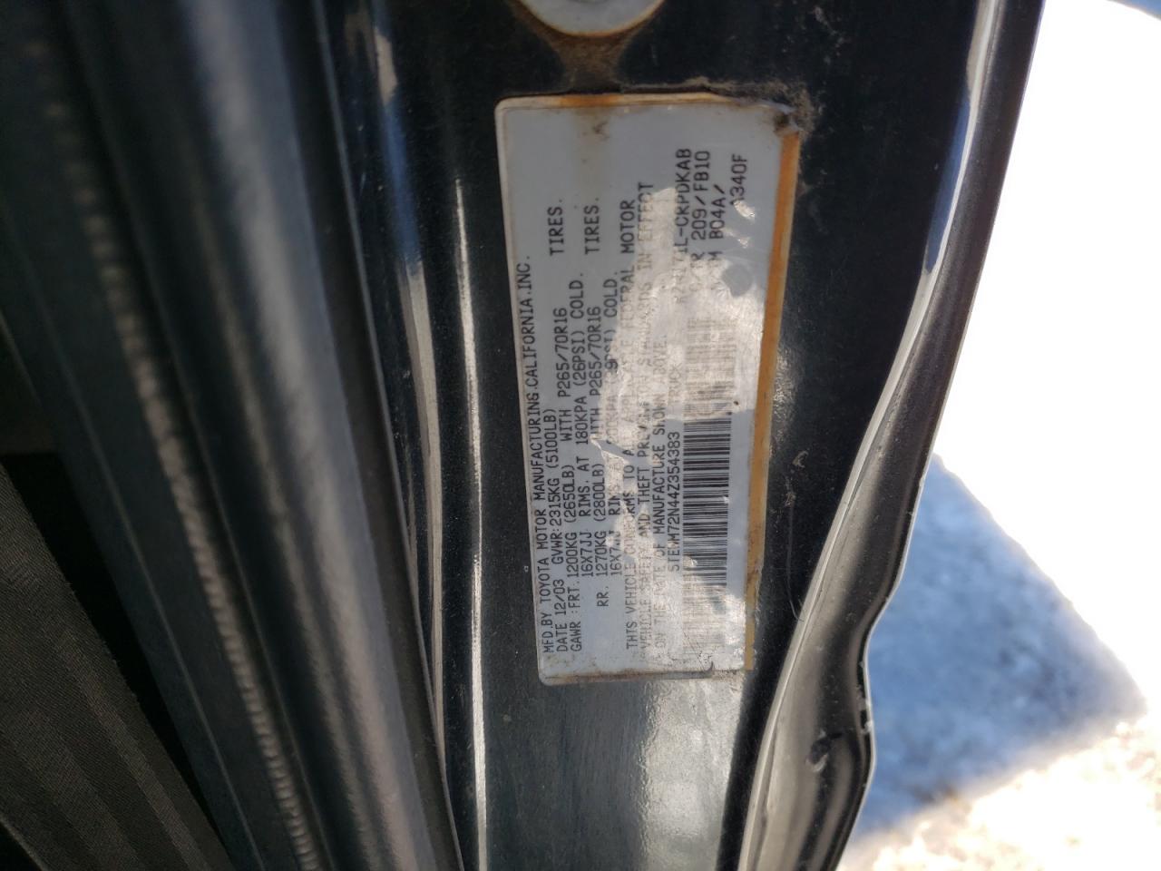 2004 Toyota Tacoma - Image 12