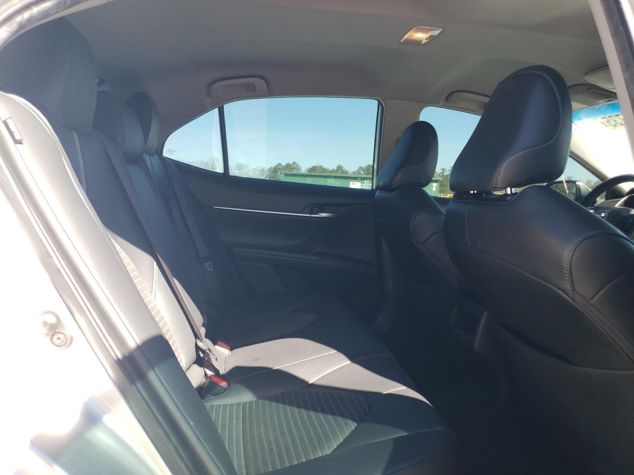 2019 Toyota Camry - Image 10