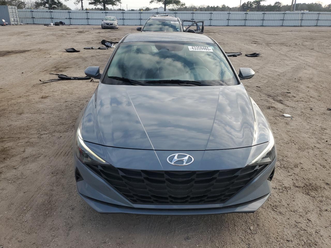 2021 Hyundai Elantra - Image 5