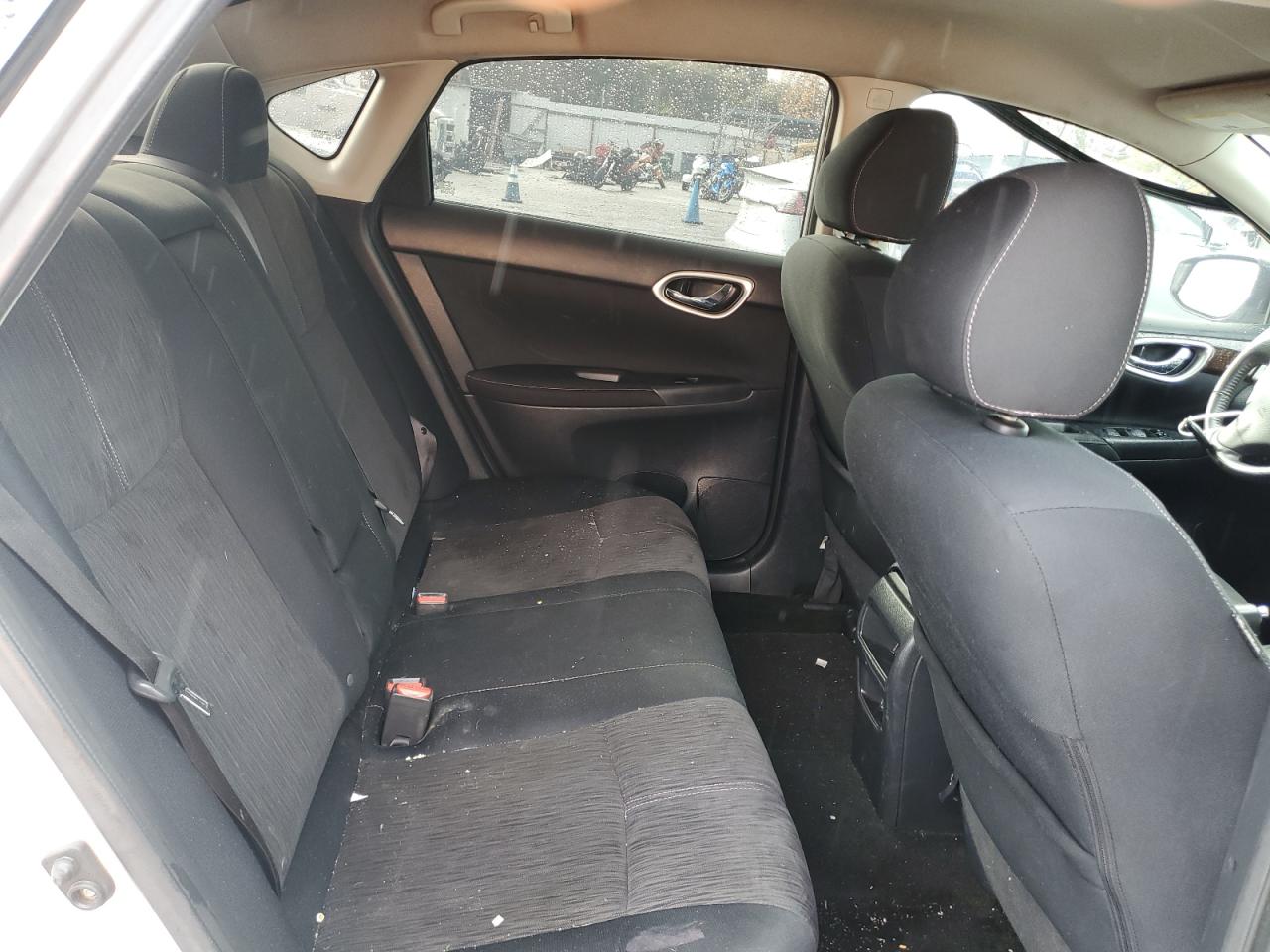 2014 Nissan Sentra - Image 10