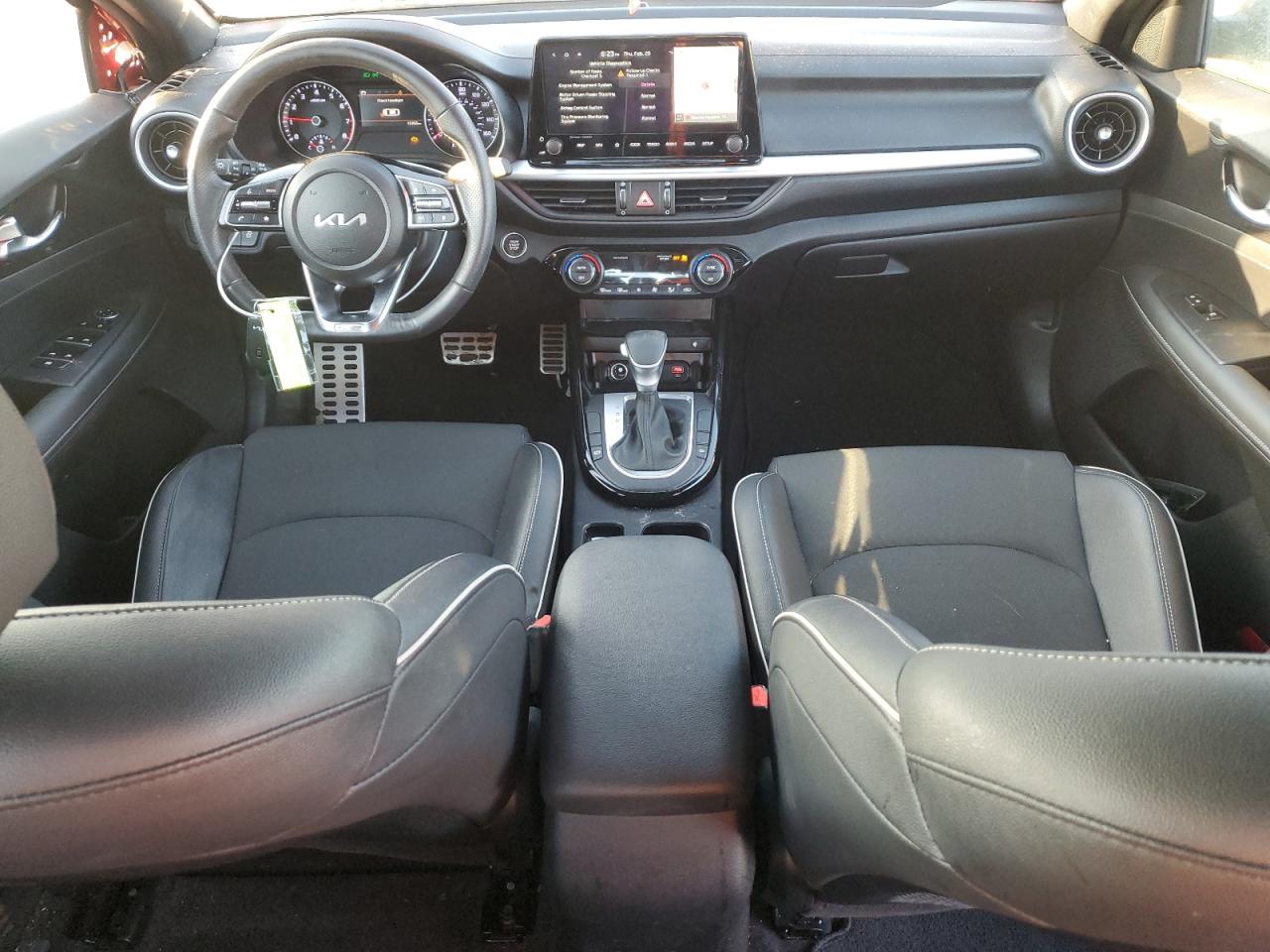 2024 Kia Forte - Image 8