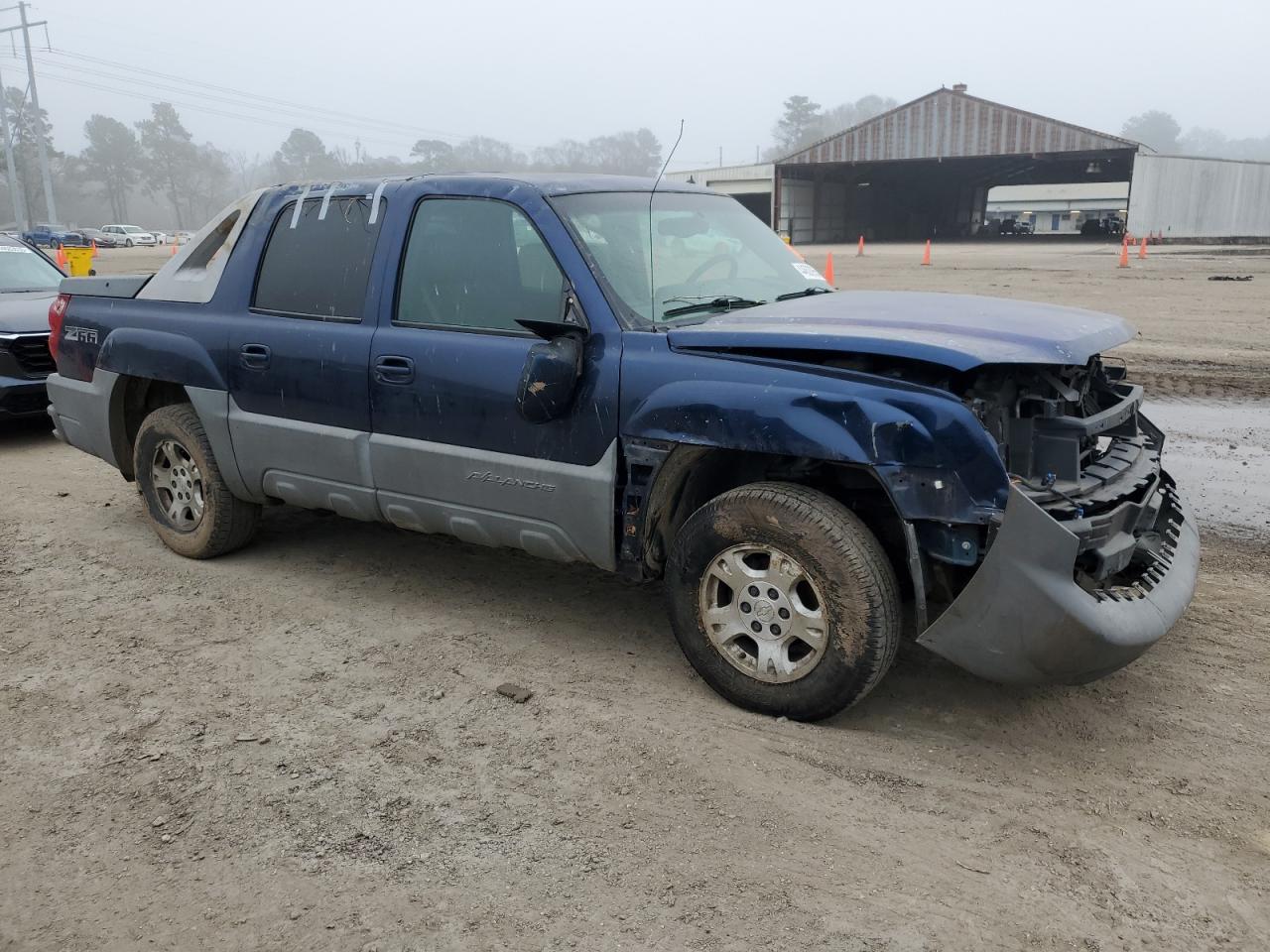 2002 Chevrolet Avalanche - Image 4