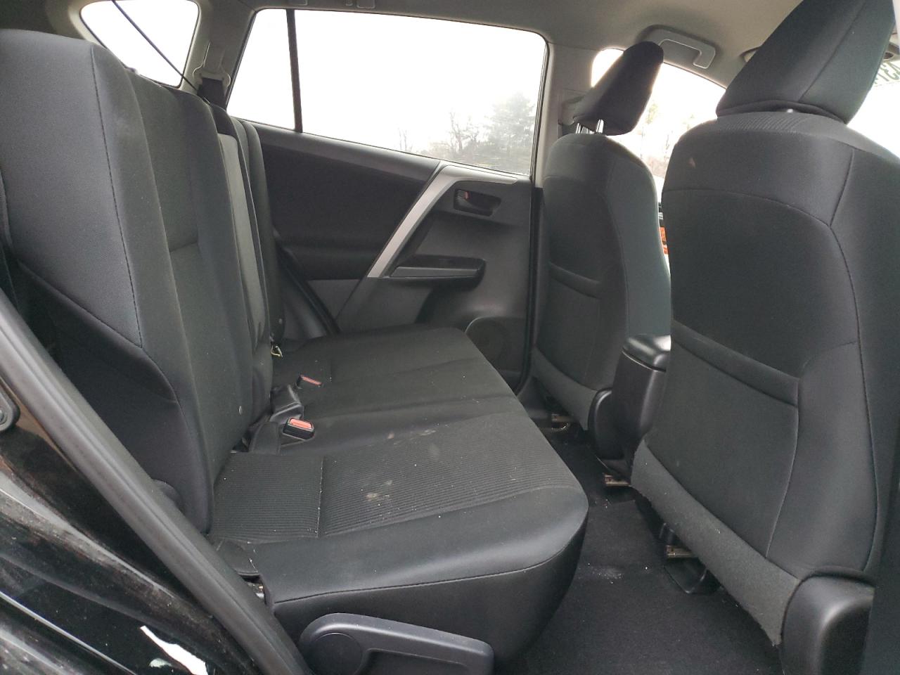 2017 Toyota RAV 4 - Image 11