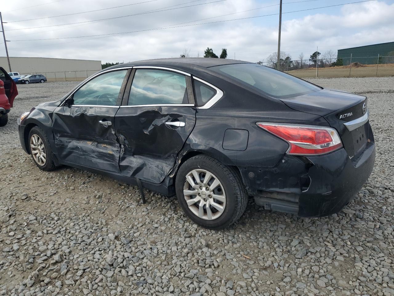 2015 Nissan Altima - Image 2