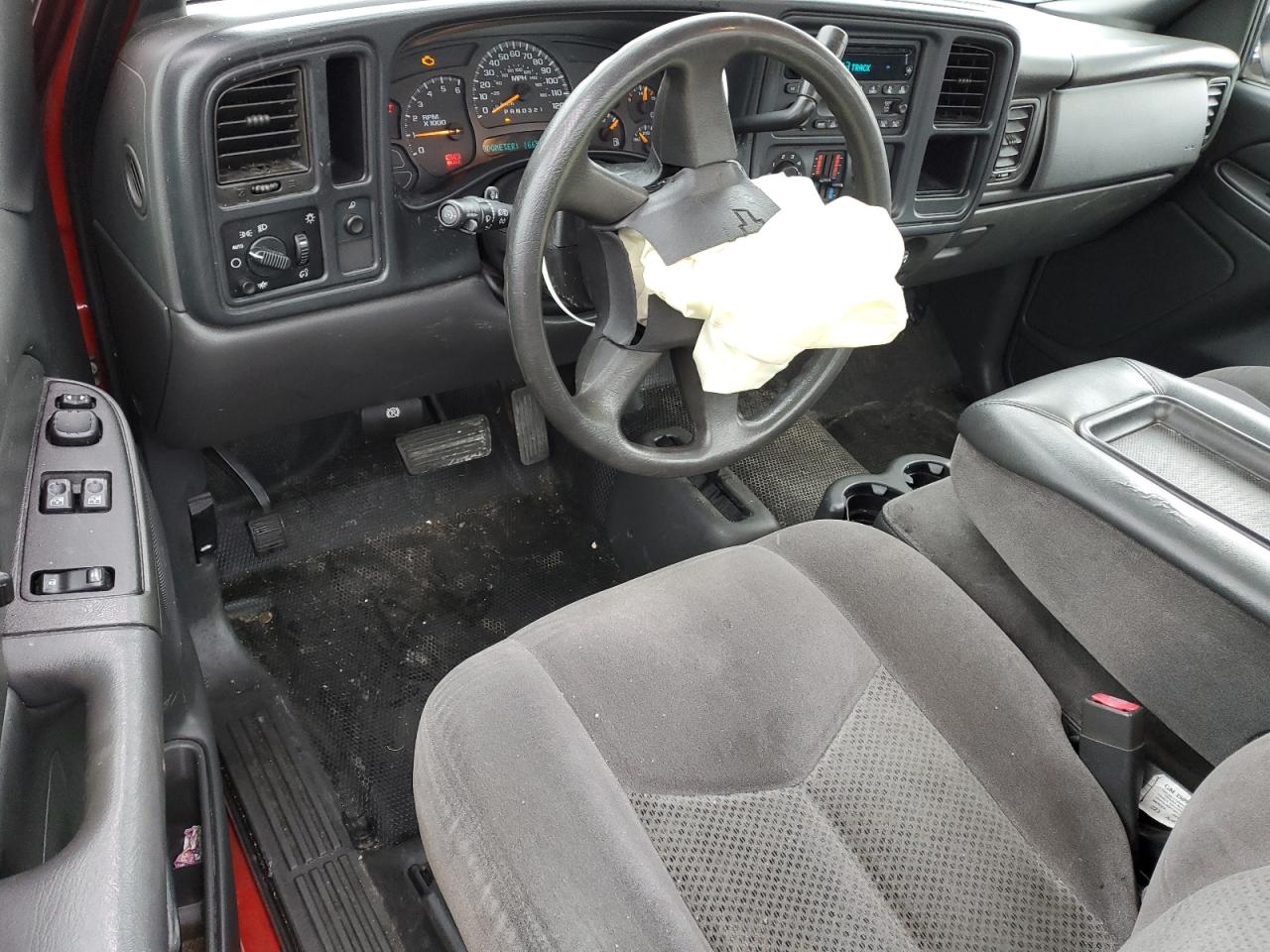 2007 Chevrolet Silverado - Image 8