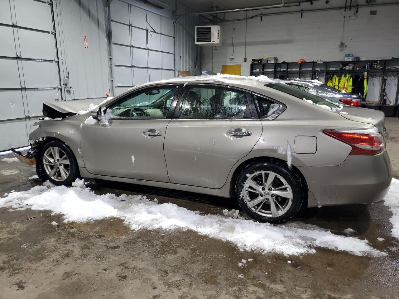 2013 Nissan Altima - Image 2
