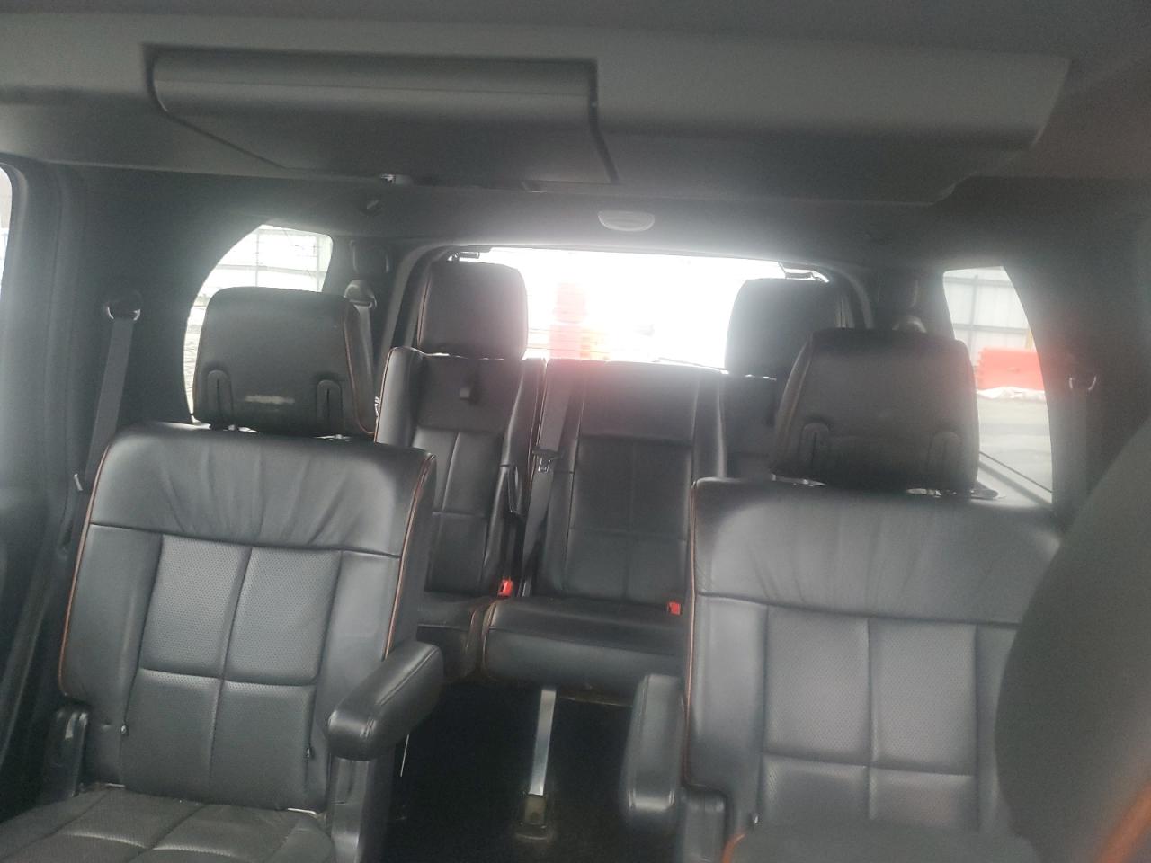 2007 Lincoln Navigator - Image 10