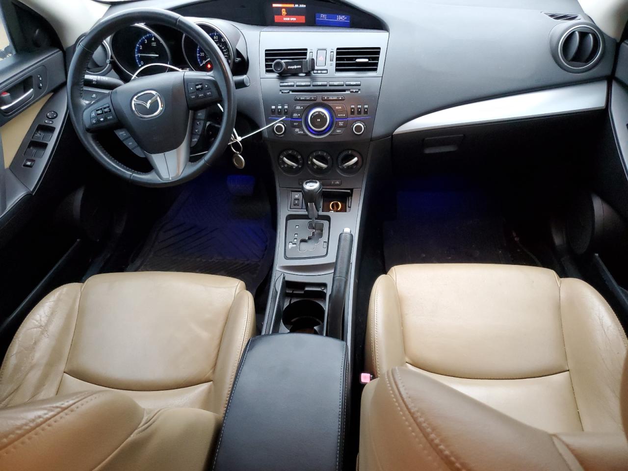 2012 Mazda 3 - Image 8